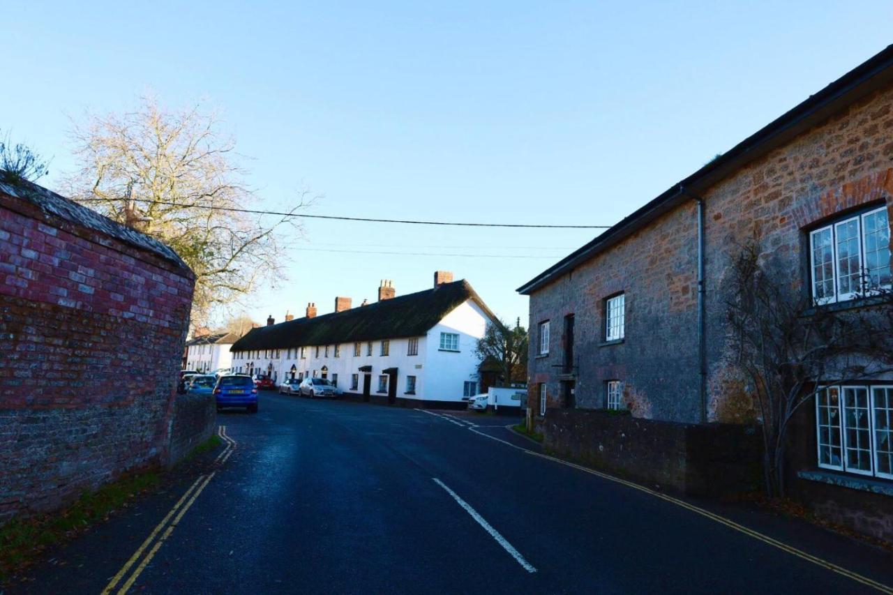 Thatched Cottage, Beautiful Village Near The Sea Otterton Bagian luar foto